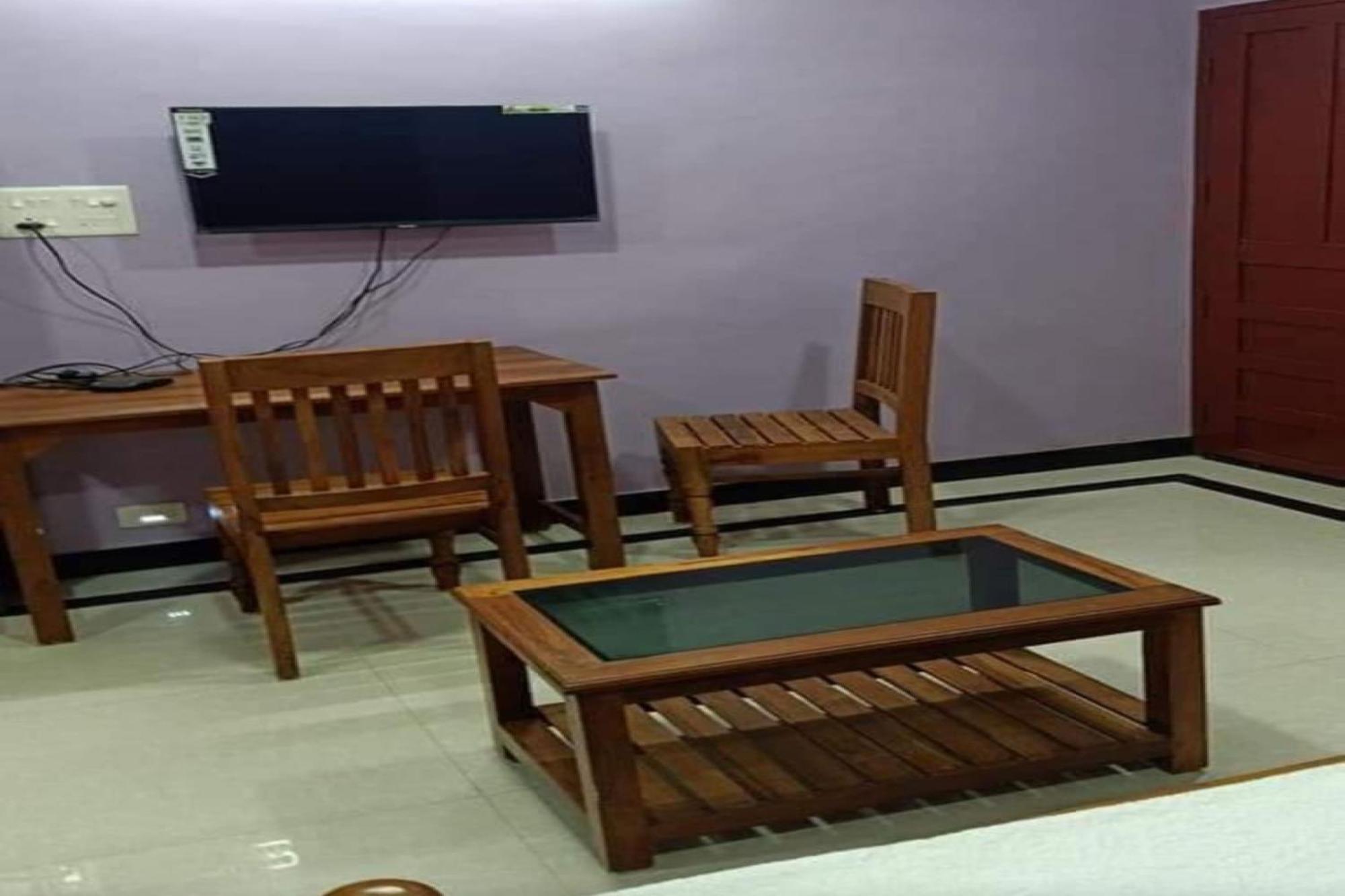 Hotel O Pop Hotel Thiruvananthapuram Ngoại thất bức ảnh
